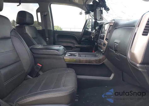 2015 GMC Sierra 2500Hd Denali z USA, uszkodzony, nr VIN 1GT120E82FF660012